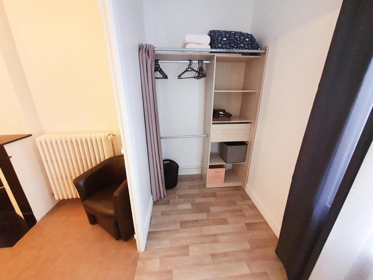Grand T3 Avec Terrasse Centre Ville Bellac Exterior foto